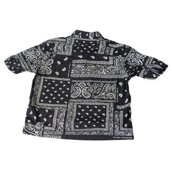 H&M Short Sleeve Bandana Print Shirt  Size Large Black  White Casual Top - Picture 1 of 3